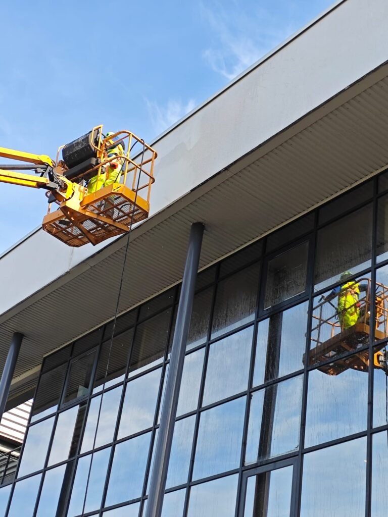 nettoyage-toiture-entreprises